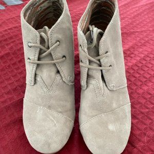 Toms Wedge Booties